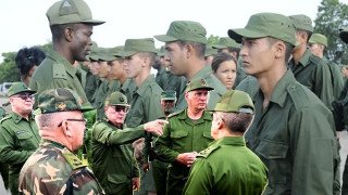 Cuba… El ejército infecundo