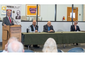 Julio y panelistas EEUU vs socialismo