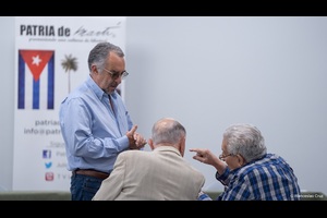 29 Gomez Llorens con publico