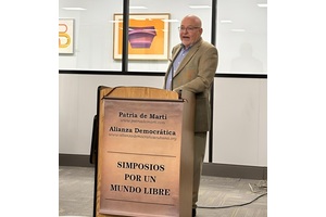 Frank podio
