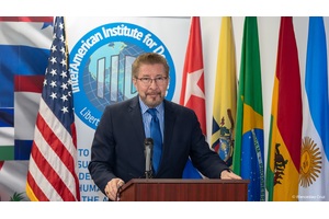 Carlos Sanchez Berzain Ponencia