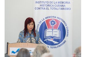Carmen De Toro