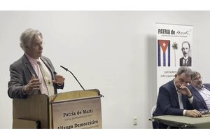 Julio y panelistas